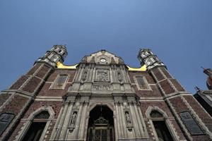 cidade do méxico, méxico - 30 de janeiro de 2019 - peregrinos na catedral de guadalupe foto