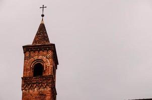 close-up da torre da igreja foto