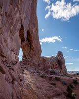 imagem do arco da janela norte no parque nacional arches em utah no inverno foto