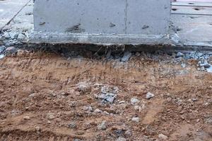 perfure a estrada da máquina de reparação de estradas de concreto. foto