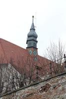 igreja do mosteiro encontrada em suspiroisoara, imortalizada em diferentes ângulos foto