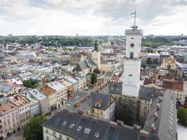 lviv, ucrânia, panorama, visão panorâmica do centro, a parte histórica da cidade, de drone foto