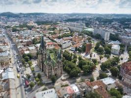 lviv, ucrânia, panorama, visão panorâmica do centro, a parte histórica da cidade, de drone foto