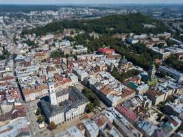 lviv, ucrânia, panorama, visão panorâmica do centro, a parte histórica da cidade, de drone foto