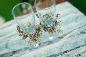 óculos de casamento com flores de argila de polímero, lindos óculos de casamento decorados, flores em óculos de casamento, óculos de casamento feitos à mão foto