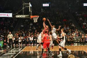 nets vs bulls basquete no barclays center foto