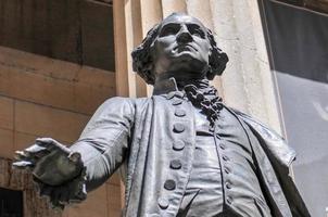 monumento de george washington no federal hall em baixa manhattan nova york city foto