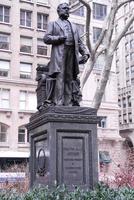 estátua do presidente chester a arthur no parque madison square em nova york foto