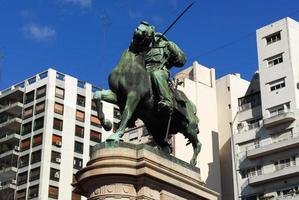 monumento a giuseppe garibaldi - buenos aires, argentina foto