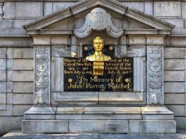 monumento ao prefeito john purroy mitchel no central park, cidade de nova york foto