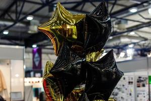 objeto de balão metálico estrela grande ouro para aniversário foto