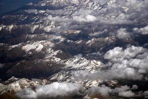 alpes vista aérea panorama paisagem do avião foto