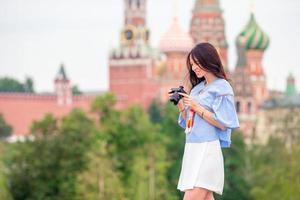 fotógrafo profissional tirando uma foto da cidade