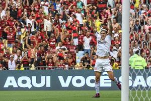 rio, brasil - 21 de janeiro de 2022, jogador pedro na partida entre flamengo x nova iguaçu pela 03ª rodada do campeonato carioca, no estádio do maracanã foto