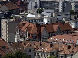 graz áustria telhados detalhes telhas foto