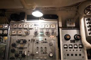 dentro do navio de guerra submarino de guerra militar foto