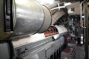 dentro do navio de guerra submarino de guerra militar foto