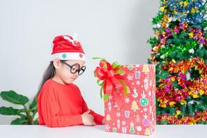 criança menina natal foto