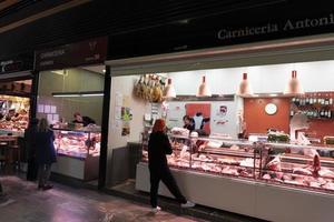 murcia, espanha - 26 de março de 2019 - o mercado de san agustin foto