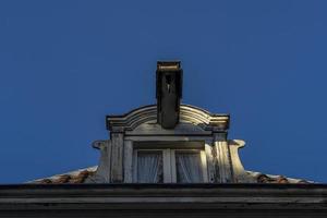 detalhe do gancho do prédio do centro da cidade de amsterdã foto