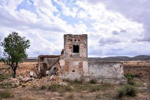 vista de um local abandonado foto