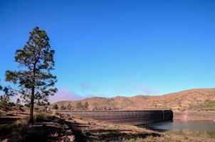 vista de uma barragem de água alemã foto