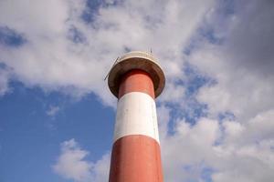 farol à beira-mar foto