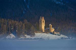 igreja evangélica de san gian a celerina perto de sankt moritz suíça foto