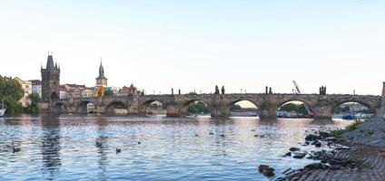 a famosa ponte carlo em praga foto