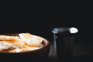 conceito de eucaristia ou santa comunhão do cristianismo. Eucaristia é sacramento instituído por Jesus. durante a última ceia com os discípulos. pão e vinho é corpo e sangue de jesus cristo dos cristãos. foto