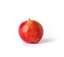 maçã redonda vermelha madura em um fundo branco foto