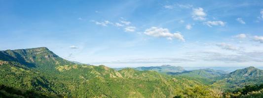 paisagem na montanha khao kho foto