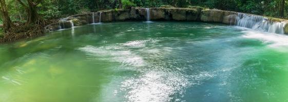 Parque Nacional Cachoeira Chet São Noi na Tailândia foto