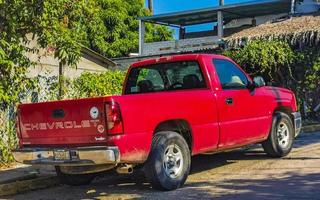 puerto escondido oaxaca méxico 2022 várias picapes mexicanas carros 4x4 veículos off-road méxico. foto