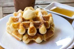 waffles com sorvete foto