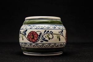 vaso de porcelana feito à mão foto
