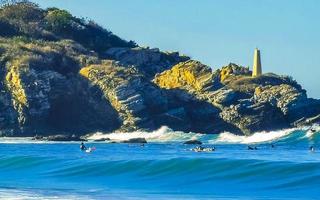 puerto escondido oaxaca méxico 2023 ondas enormes e enormes para surfistas praia la punta zicatela méxico. foto