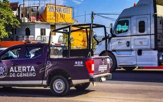 puerto escondido oaxaca méxico 2023 carro da polícia mexicana operação policial em puerto escondido méxico. foto