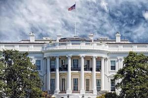 casa branca de washington em dia ensolarado foto