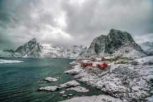 bela paisagem natural de lofoten na noruega foto