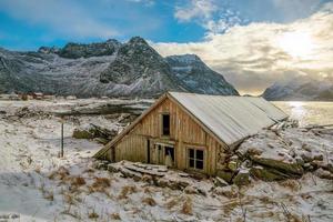 bela paisagem natural de lofoten na noruega foto