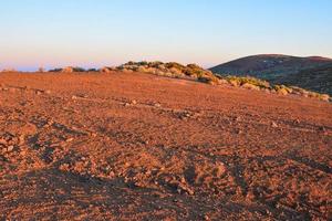 paisagem do deserto ao pôr do sol foto