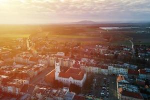 paisagem urbana da pequena cidade europeia, vista aérea foto