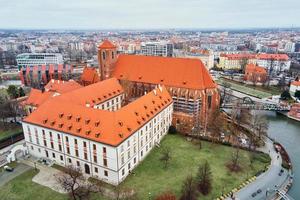 paisagem urbana do panorama de wroclaw na polônia, vista aérea foto