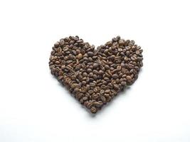 café em forma de coração simbolizando o amor foto