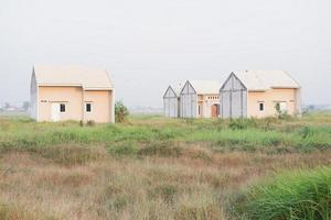 panorâmico Visão do a casas dentro a Vila foto