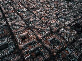 Barcelona rua aéreo Visão com lindo padrões dentro Espanha. foto