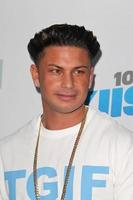 los angeles, 12 de maio - pauly d chega ao show de wango tango no home depot center em 12 de maio de 2012 em carson, ca foto