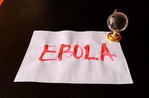 escrito a mão ebola placa foto