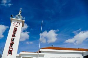 branco relógio torre - Lisboa, Portugal 2022 foto